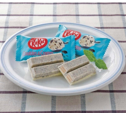 KIT KAT Cookies & cream Chocolate wafer